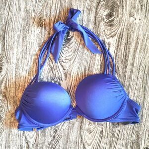Victoria's Secret bombshell bikini top. Like new!